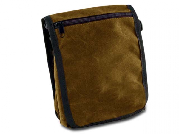 PAW of Sweden´s Messenger Bag Classic waxed cotton nougat i gruppen Jakt / Gamebags/Väskor m.m / Messenger bags hos PAW of Sweden AB (606F)